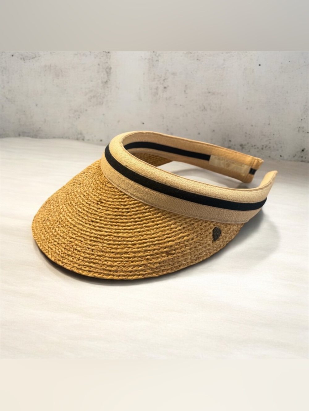 Helen Kaminski Bianca 8 Raffia  Visor